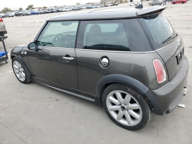 Photo 2 from auction – 2006 MINI COOPER S with VIN WMWRE33566TJ34095