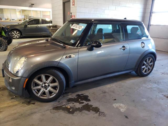 MINI COOPER S 2004 مع رقم تعريف المركبة WMWRE33424TD79046 - صورة من المزاد