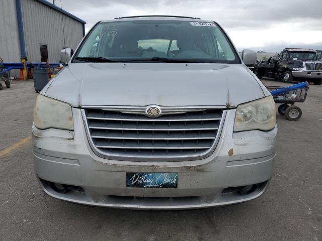 Photo 5 from auction – 2010 CHRYSLER TOWN & COU with VIN 2A4RR5DX5AR473010