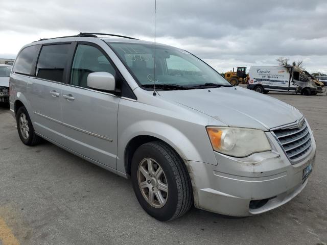 Photo 4 from auction – 2010 CHRYSLER TOWN & COU with VIN 2A4RR5DX5AR473010