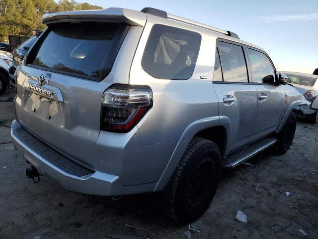 Photo 3 from auction – 2019 TOYOTA 4RUNNER SR with VIN JTEBU5JR4K5646179