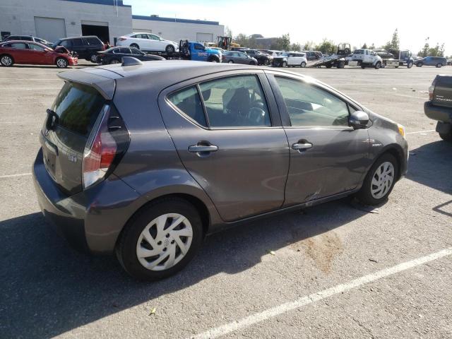 Photo 3 from auction – 2015 TOYOTA PRIUS C with VIN JTDKDTB30F1112306