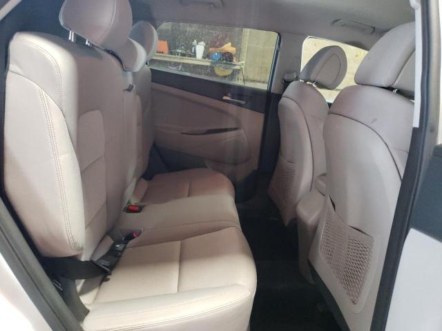 Photo 11 from auction – 2017 HYUNDAI TUCSON LIM with VIN KM8J3CA47HU273273