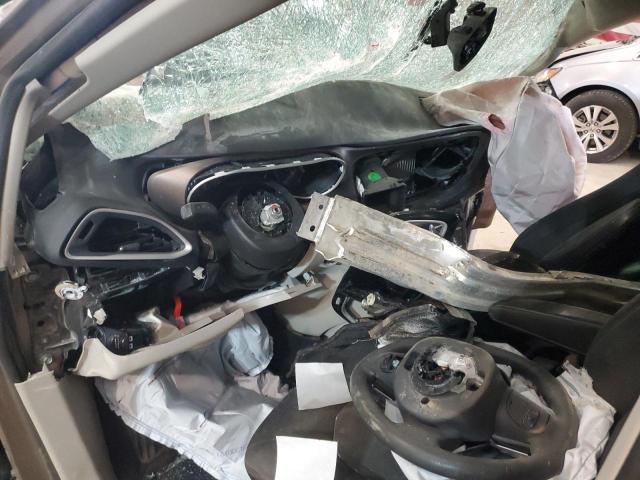 Photo 8 from auction – 2017 CHRYSLER PACIFICA T with VIN 2C4RC1DG4HR537158