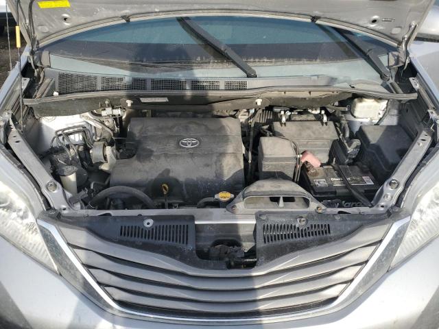 Photo 12 from auction – 2013 TOYOTA SIENNA XLE with VIN 5TDYK3DC6DS330358