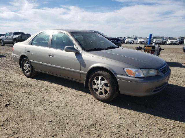 Photo 4 from auction – 2000 TOYOTA CAMRY LE with VIN 4T1BF28K2YU107642