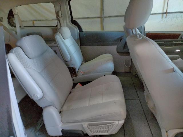Photo 11 from auction – 2009 CHRYSLER TOWN & COU with VIN 2A8HR54129R508569