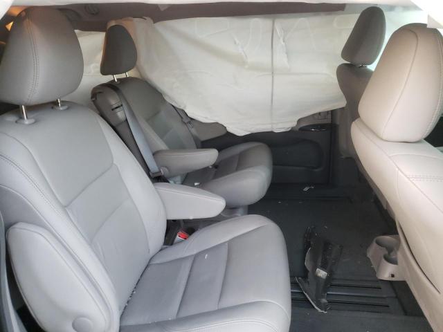 Photo 11 from auction – 2016 TOYOTA SIENNA XLE with VIN 5TDYK3DC6GS742378