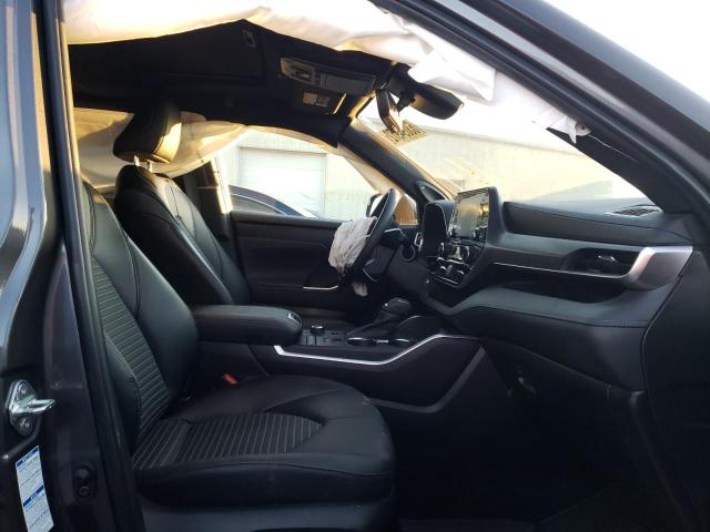 Photo 5 from auction – 2022 TOYOTA HIGHLANDER with VIN 5TDJZRBH3NS214521