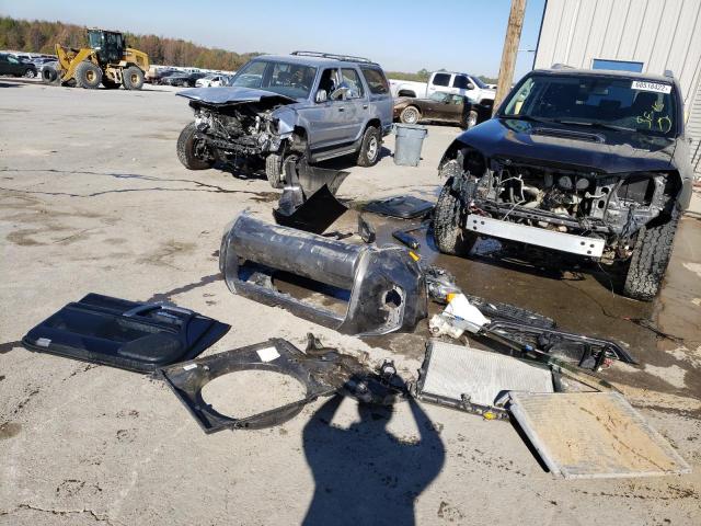 Photo 13 from auction – 2015 TOYOTA 4RUNNER SR with VIN JTEZU5JR5F5102536