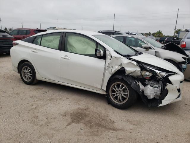 Photo 4 from auction – 2017 TOYOTA PRIUS with VIN JTDKARFU5H3048656