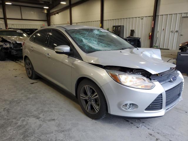 Photo 4 from auction – 2014 FORD FOCUS SE with VIN 1FADP3F27EL270071