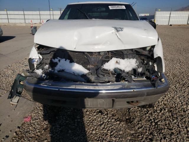 Photo 5 from auction – 1999 CHEVROLET BLAZER with VIN 1GNDT13W7X2228811