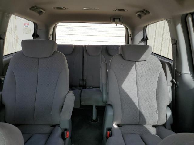 Photo 10 from auction – 2007 HYUNDAI ENTOURAGE with VIN KNDMC233176029041