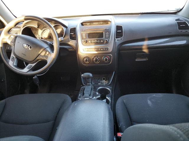 Photo 8 from auction – 2015 KIA SORENTO LX with VIN 5XYKTDA78FG659482