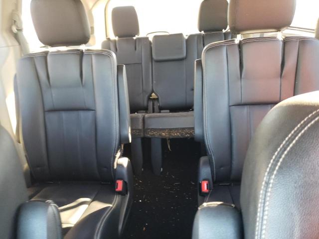 Photo 10 from auction – 2016 CHRYSLER TOWN & COU with VIN 2C4RC1BG1GR186288