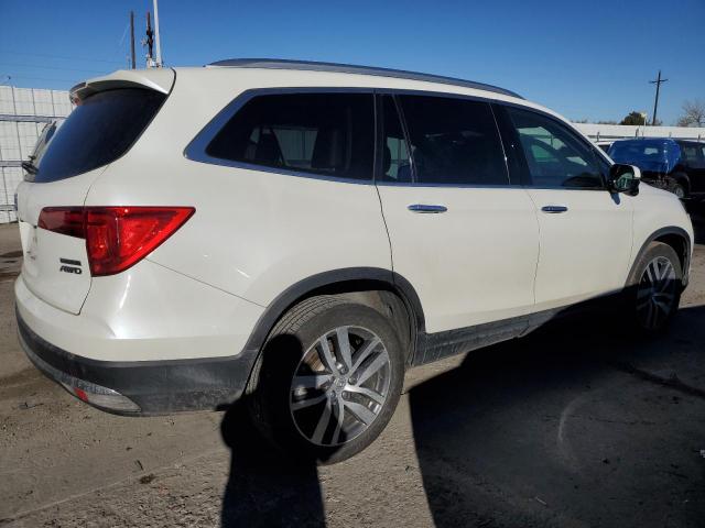 Photo 3 from auction – 2017 HONDA PILOT TOUR with VIN 5FNYF6H90HB032872