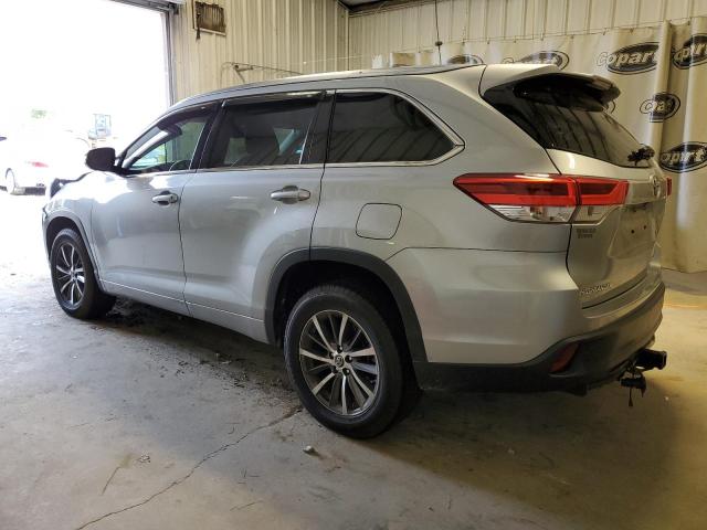 Foto 2 de la subasta – 2017 TOYOTA HIGHLANDER con VIN 5TDKZRFH3HS509119