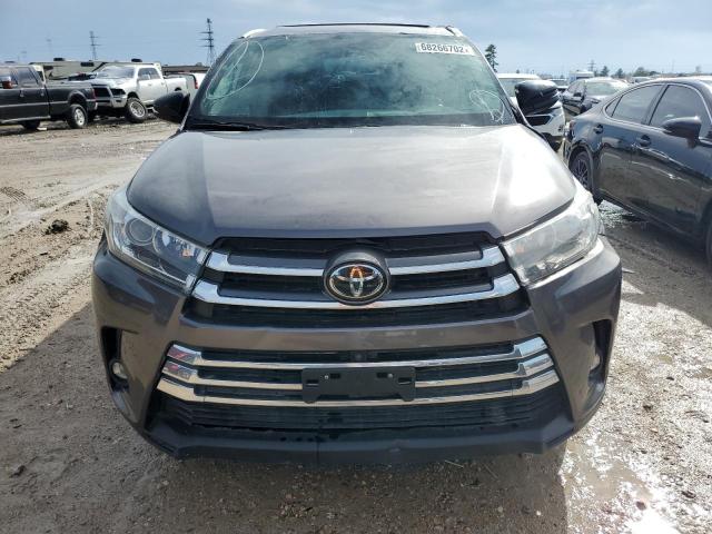 Photo 5 from auction – 2019 TOYOTA HIGHLANDER with VIN 5TDDZRFH8KS739044