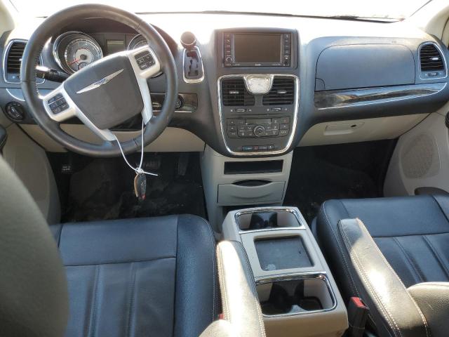 Photo 8 from auction – 2016 CHRYSLER TOWN & COU with VIN 2C4RC1BG2GR208587
