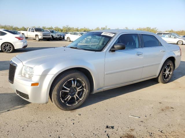 CHRYSLER 300 2005 with VIN 2C3JA43R15H138625 - Photo from auction