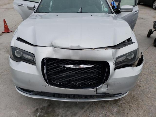 Photo 11 from auction – 2020 CHRYSLER 300 S with VIN 2C3CCABG7LH141737
