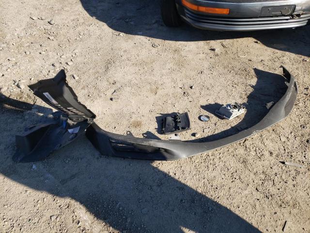 Photo 12 from auction – 1992 LEXUS LS 400 with VIN JT8UF11E6N0137711