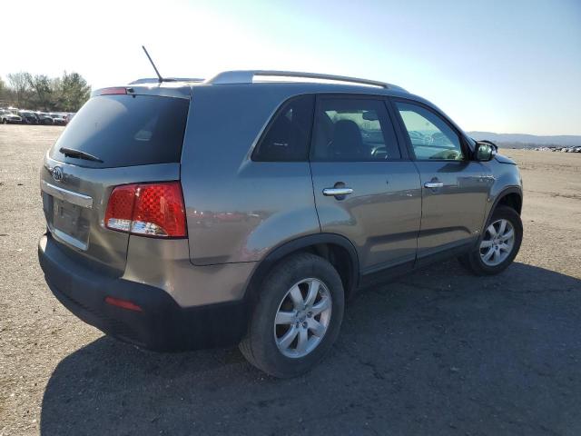 Photo 3 from auction – 2013 KIA SORENTO LX with VIN 5XYKTCA64DG396647