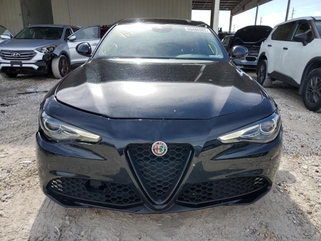 Photo 5 from auction – 2020 ALFA ROMEO GIULIA with VIN ZARFAMAN3L7635157