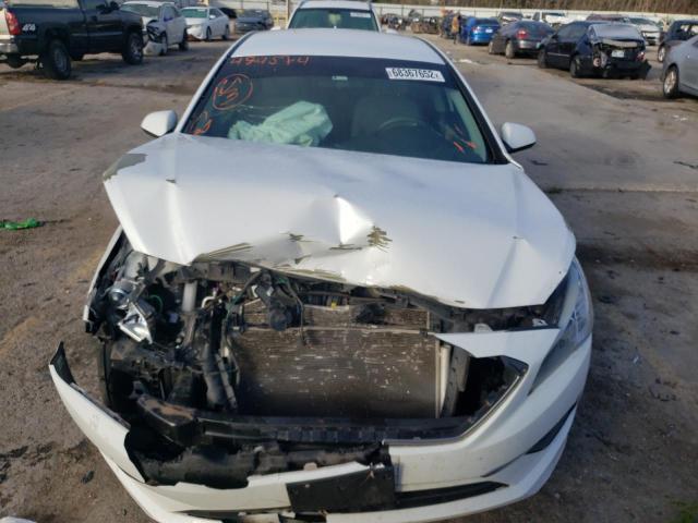 Photo 5 from auction – 2017 HYUNDAI SONATA SE with VIN 5NPE24AF4HH474574