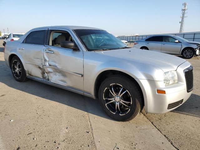 Photo 4 from auction – 2005 CHRYSLER 300 with VIN 2C3JA43R15H138625