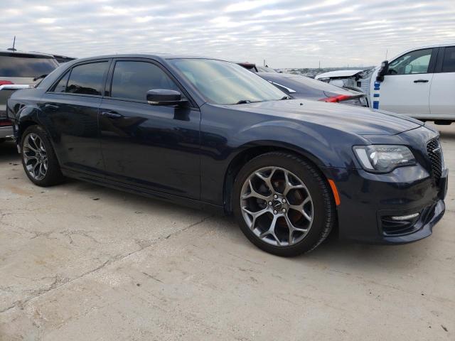 Photo 4 from auction – 2018 CHRYSLER 300 S with VIN 2C3CCABG5JH243938