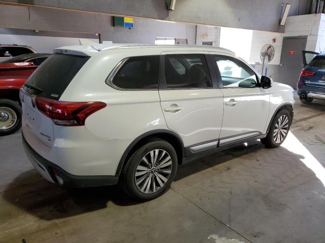 Photo 3 from auction – 2019 MITSUBISHI OUTLANDER with VIN JA4AZ3A33KZ042238