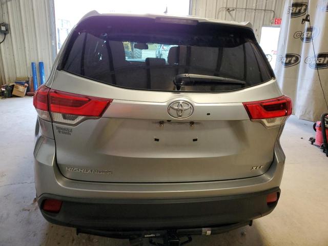 Photo 6 from auction – 2017 TOYOTA HIGHLANDER with VIN 5TDKZRFH3HS509119