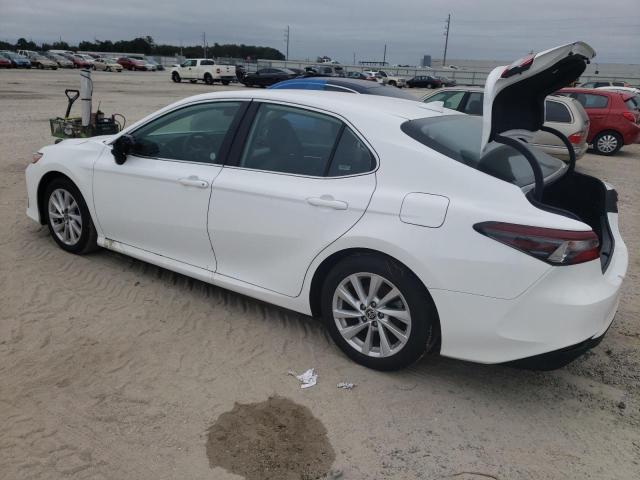 Photo 2 from auction – 2022 TOYOTA CAMRY LE with VIN 4T1C11AK6NU658014