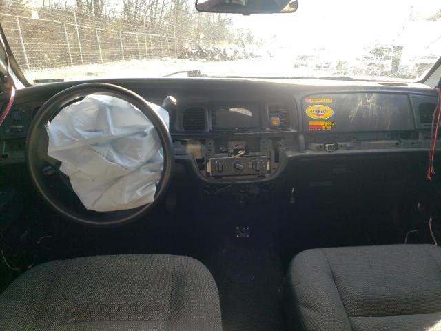 Photo 8 from auction – 2007 FORD CROWN VICT with VIN 2FAFP71W67X144199