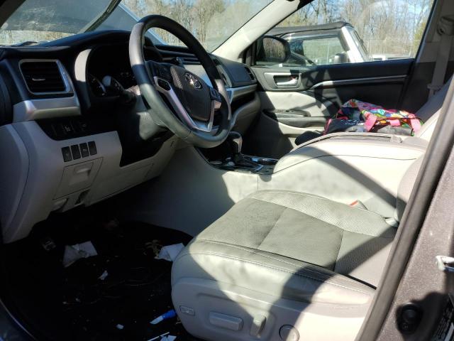 Photo 7 from auction – 2016 TOYOTA HIGHLANDER with VIN 5TDDKRFH7GS320744
