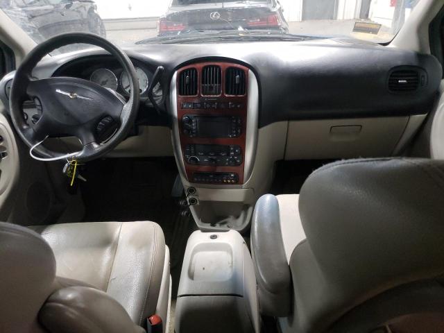 Photo 8 from auction – 2005 CHRYSLER TOWN & COU with VIN 2C8GP64LX5R494431