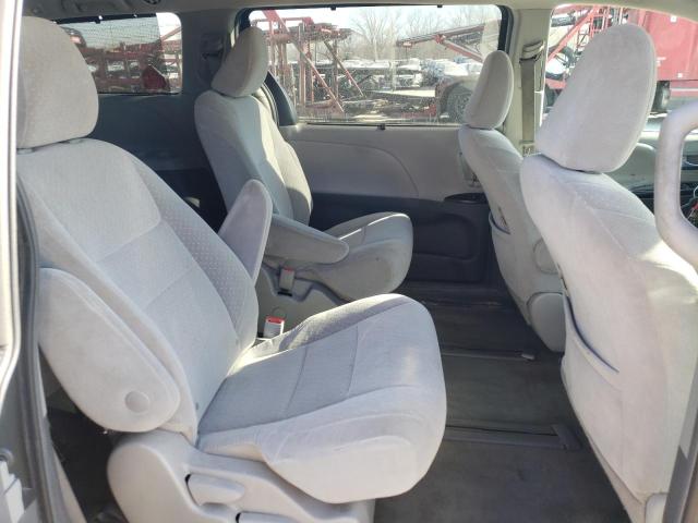 Photo 11 from auction – 2018 TOYOTA SIENNA LE with VIN 5TDJZ3DC8JS202292