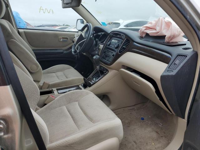 Photo 5 from auction – 2002 TOYOTA HIGHLANDER with VIN JTEGF21A320053189