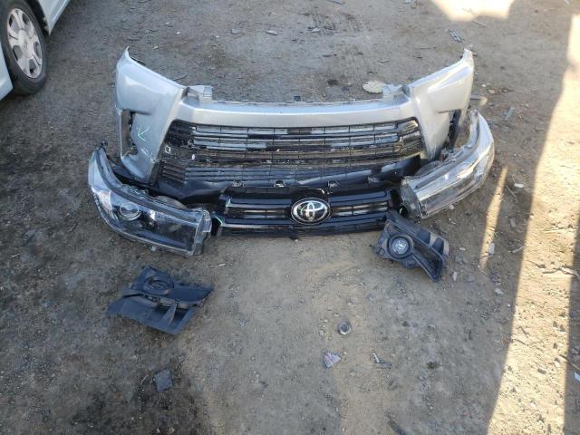 Photo 13 from auction – 2019 TOYOTA HIGHLANDER with VIN 5TDJZRFH5KS568773