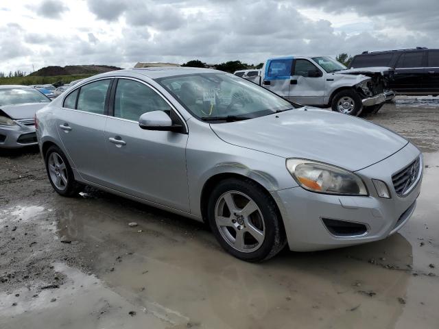 Photo 4 from auction – 2012 VOLVO S60 T5 with VIN YV1622FSXC2055938