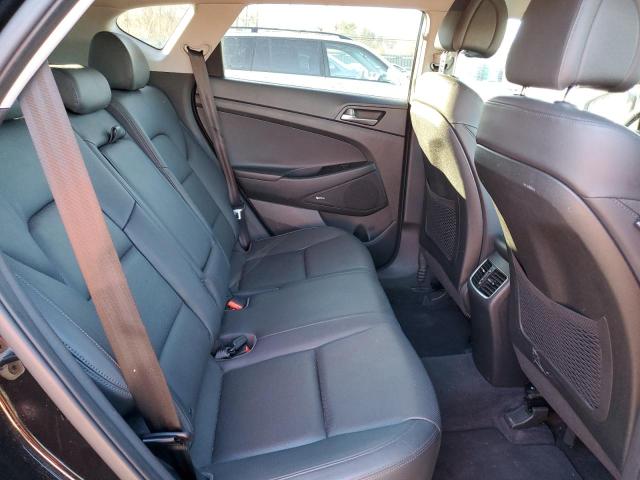 Photo 11 from auction – 2017 HYUNDAI TUCSON LIM with VIN KM8J3CA27HU329484