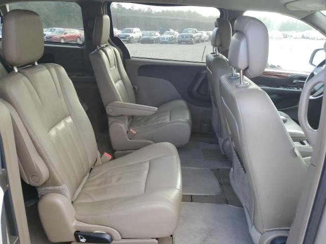 Photo 11 from auction – 2015 CHRYSLER TOWN & COU with VIN 2C4RC1BG9FR695043
