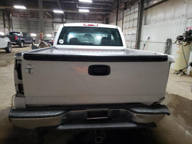 Photo 6 from auction – 2004 CHEVROLET SILVERADO with VIN 2GCEC19TX41390227