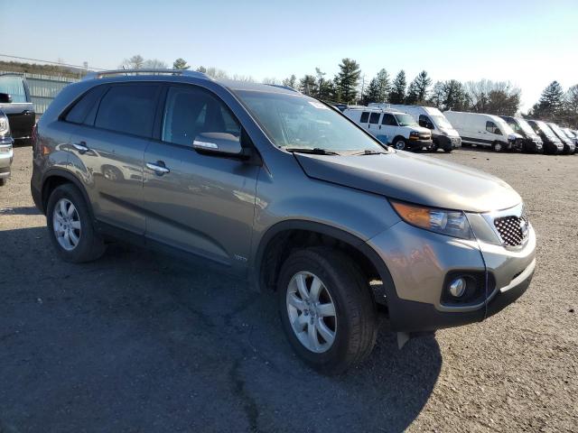 Photo 4 from auction – 2013 KIA SORENTO LX with VIN 5XYKTCA64DG396647