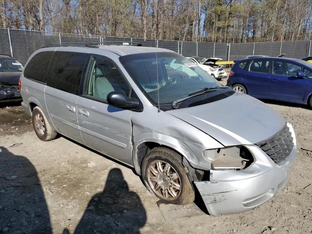 Photo 4 from auction – 2006 CHRYSLER TOWN & COU with VIN 2A8GP54L06R730669