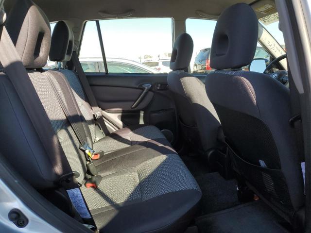 Photo 11 from auction – 2004 TOYOTA RAV4 with VIN JTEGD20V740044234