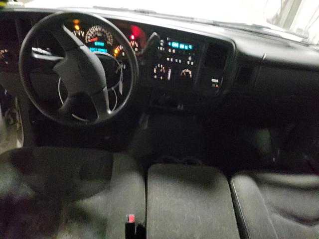 Photo 8 from auction – 2004 CHEVROLET SILVERADO with VIN 2GCEC19TX41390227