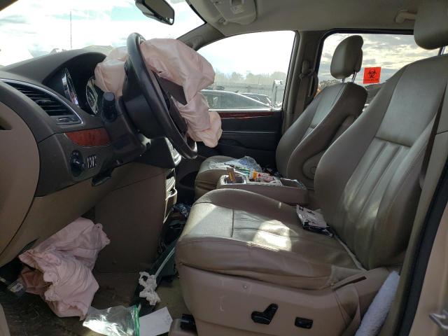 Photo 7 from auction – 2014 CHRYSLER TOWN & COU with VIN 2C4RC1BGXER124725